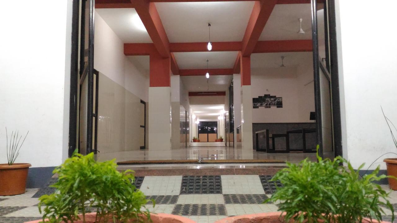 Dhoni Castle Palakkad Ngoại thất bức ảnh